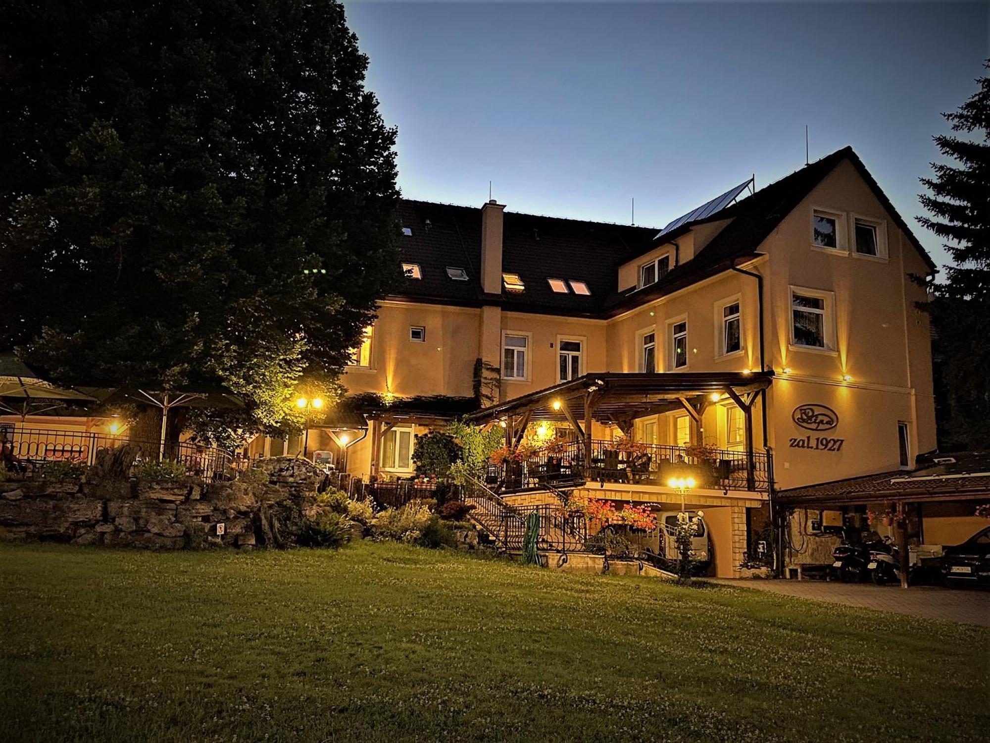 Hotel Lipa Bojnice Exterior photo